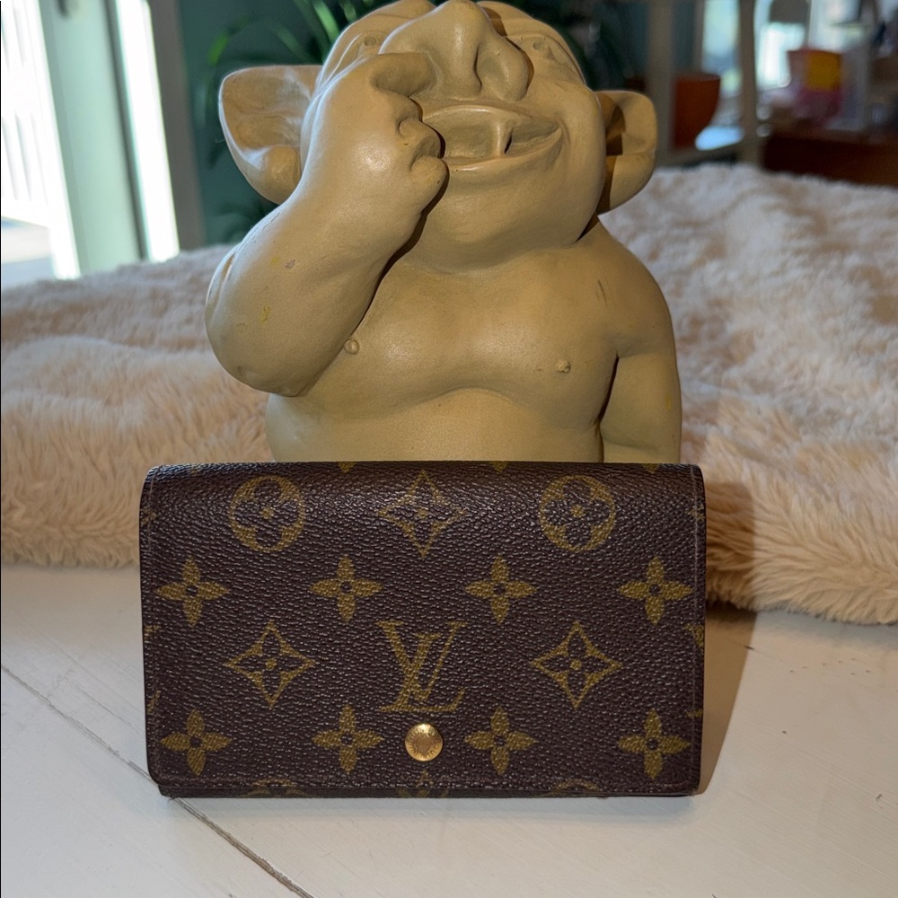 Louis Vuitton Monogram Wallet #MI0947